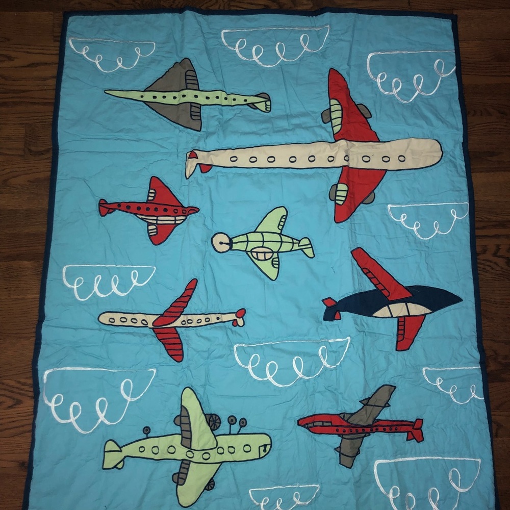 NWT 💥LAND OF NOD crib quilt!